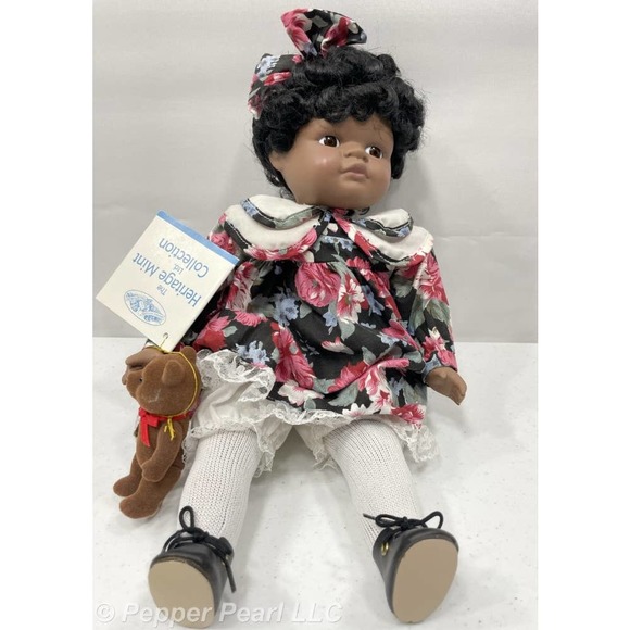 Porcelain Collector Doll Theresa The Heritage Mint Sweet and Innocent Collection - Picture 1 of 7